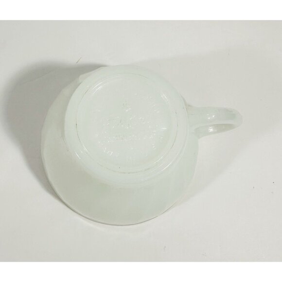 Anchor Hocking Fire King Oven Ware Fluted Swirl Milk Glass Gold Trim Set Vintage - Picture 15 of 16